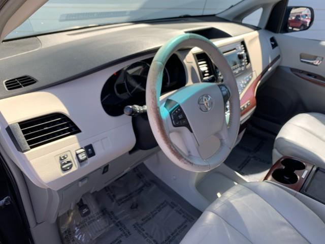 2011 Toyota Sienna XLE 8-Passenger photo