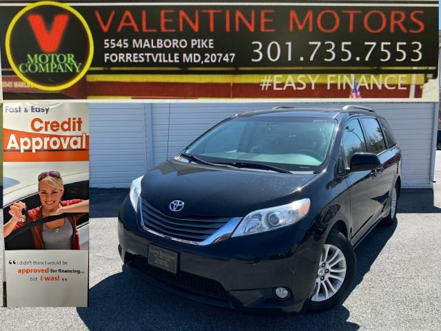 2011 Toyota Sienna XLE 8-Passenger photo