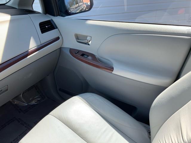 2011 Toyota Sienna XLE 8-Passenger photo