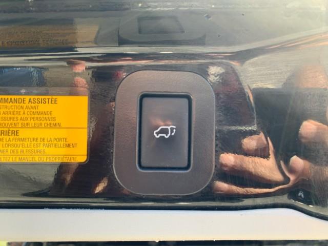2011 Toyota Sienna XLE 8-Passenger photo