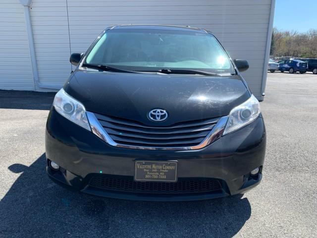 2011 Toyota Sienna XLE 8-Passenger photo