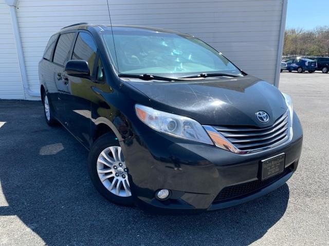 2011 Toyota Sienna XLE 8-Passenger photo