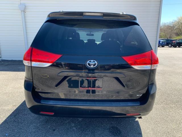 2011 Toyota Sienna XLE 8-Passenger photo