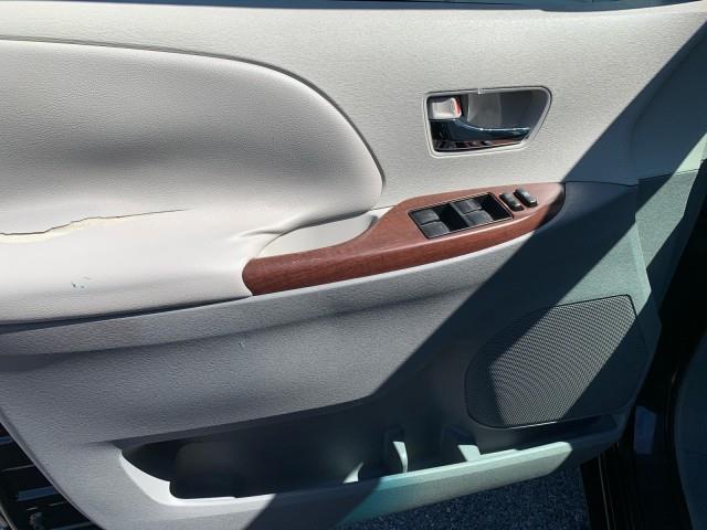 2011 Toyota Sienna XLE 8-Passenger photo