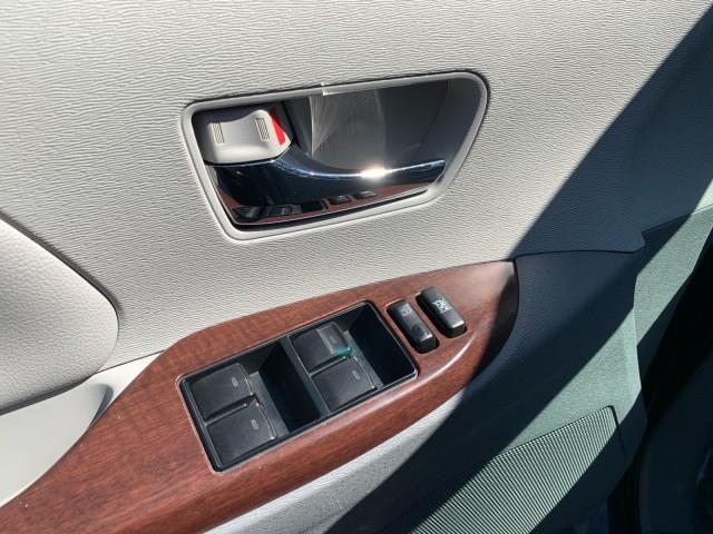 2011 Toyota Sienna XLE 8-Passenger photo
