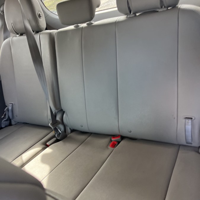 2019 Toyota Sienna XLE Premium AWD 7-Passenger (N photo