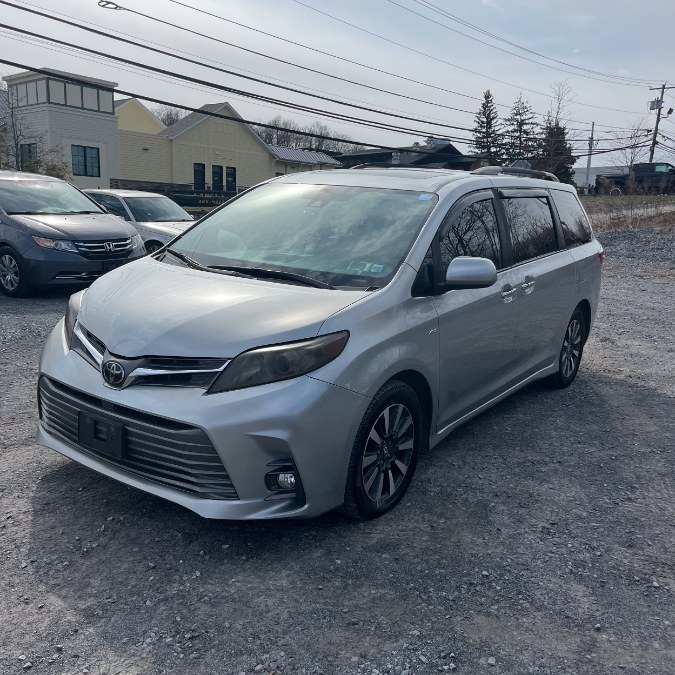 2019 Toyota Sienna XLE Premium AWD 7-Passenger (N photo