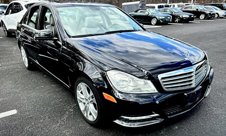 2012 Mercedes-Benz C-Class C300 4MATIC Luxury photo