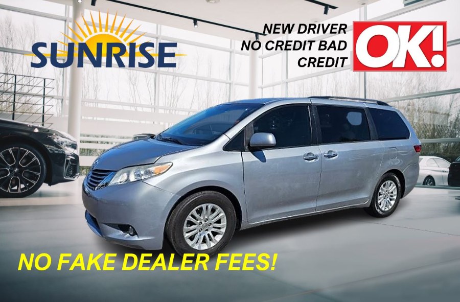 2015 Toyota Sienna 5dr 8-Pass Van XLE Premium  FW photo