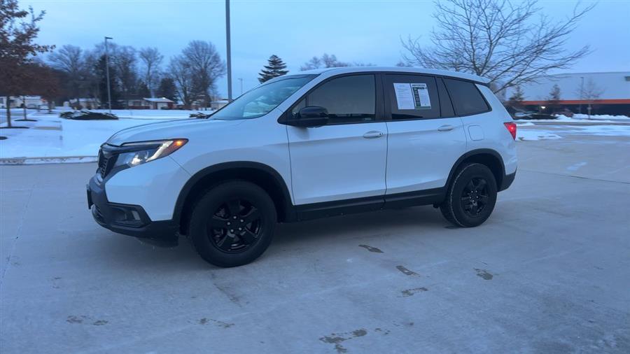 2021 Honda Passport Sport photo