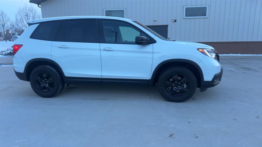 2021 Honda Passport Sport photo