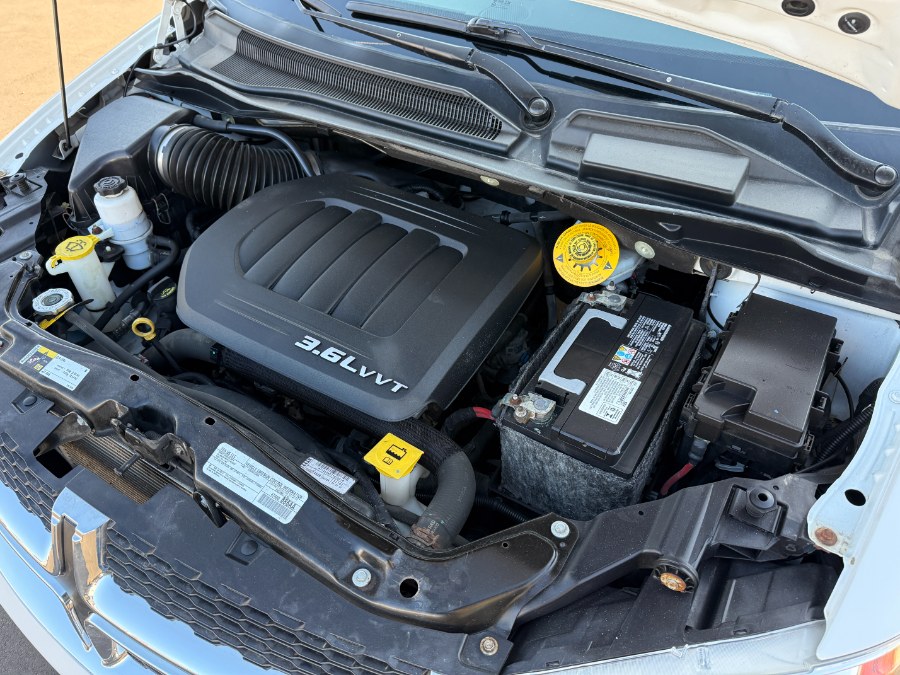 2017 Dodge Grand Caravan SE Wagon photo
