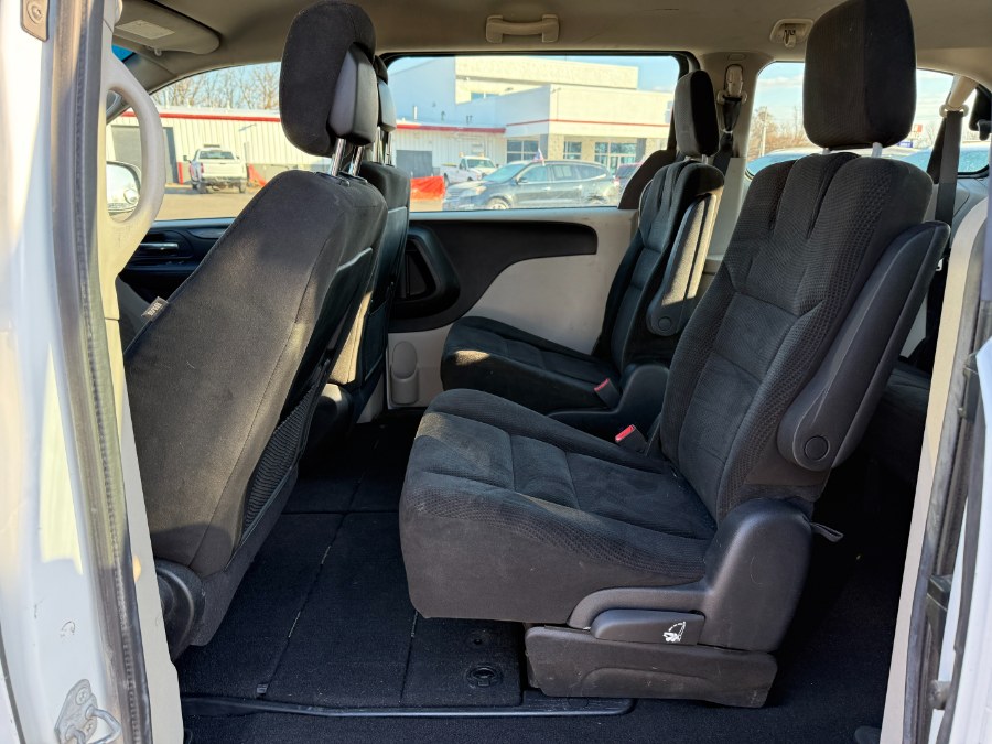 2017 Dodge Grand Caravan SE Wagon photo