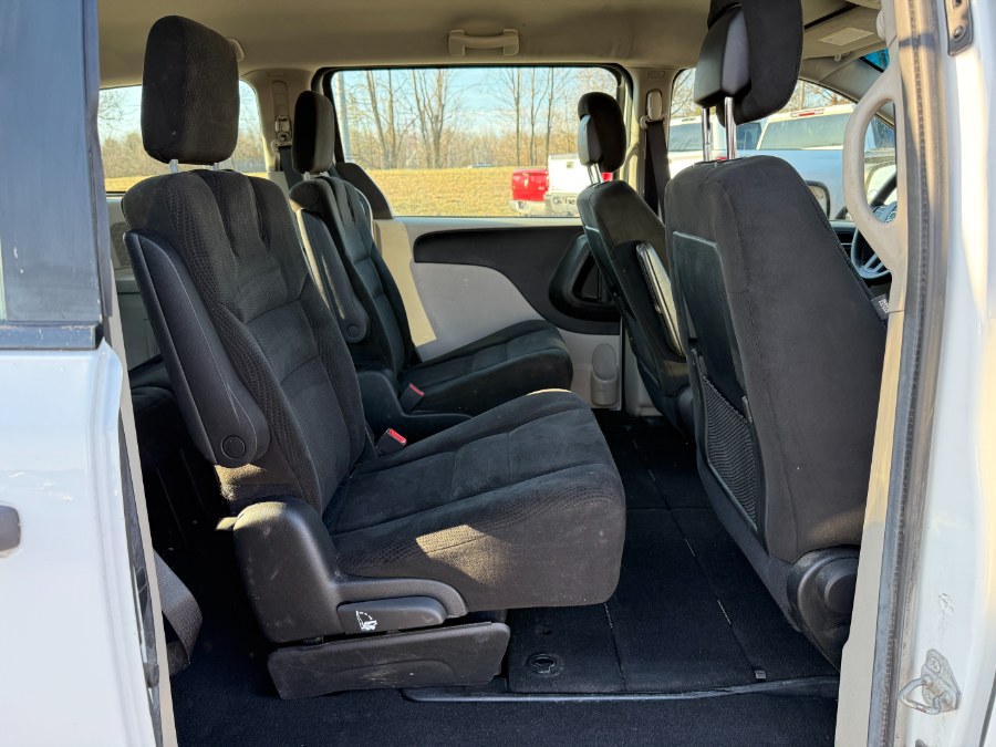 2017 Dodge Grand Caravan SE Wagon photo
