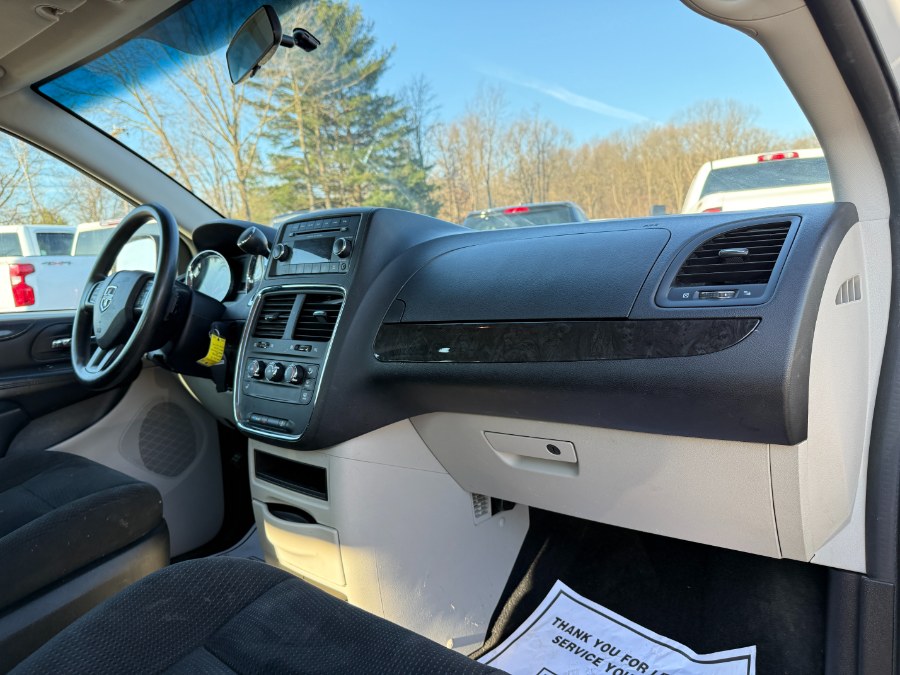 2017 Dodge Grand Caravan SE Wagon photo