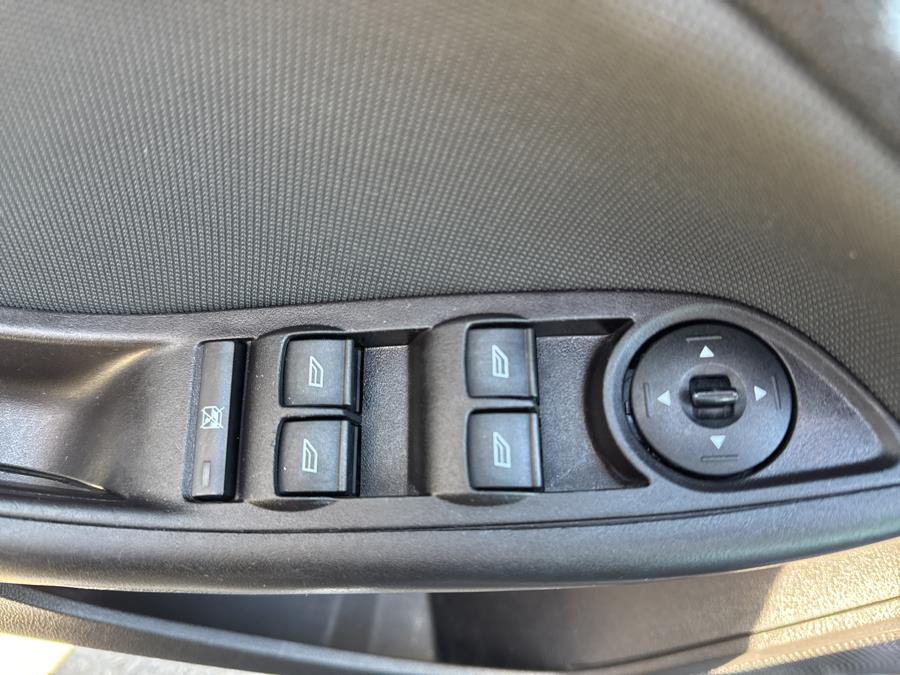 2014 Ford Focus SE photo