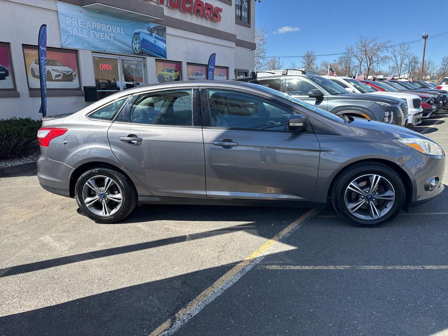 2014 Ford Focus SE photo