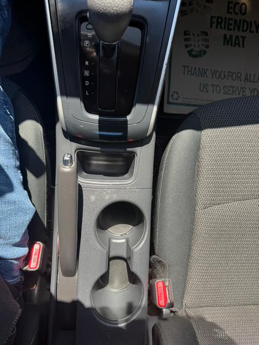 2019 Nissan Sentra S CVT photo