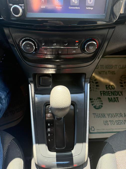 2019 Nissan Sentra S CVT photo