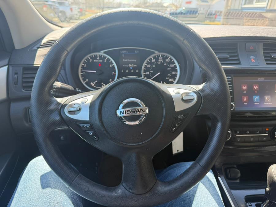 2019 Nissan Sentra S CVT photo