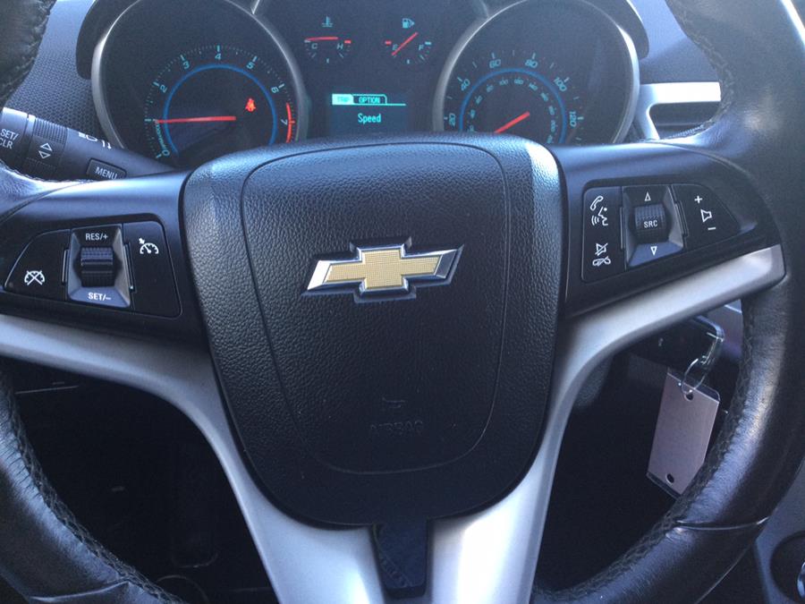 2015 Chevrolet Cruze 4dr Sdn Auto 2LT photo