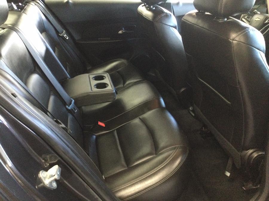 2015 Chevrolet Cruze 4dr Sdn Auto 2LT photo