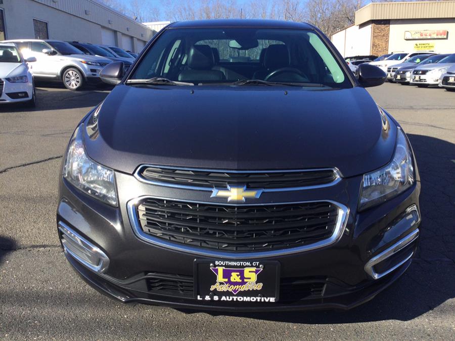 2015 Chevrolet Cruze 4dr Sdn Auto 2LT photo