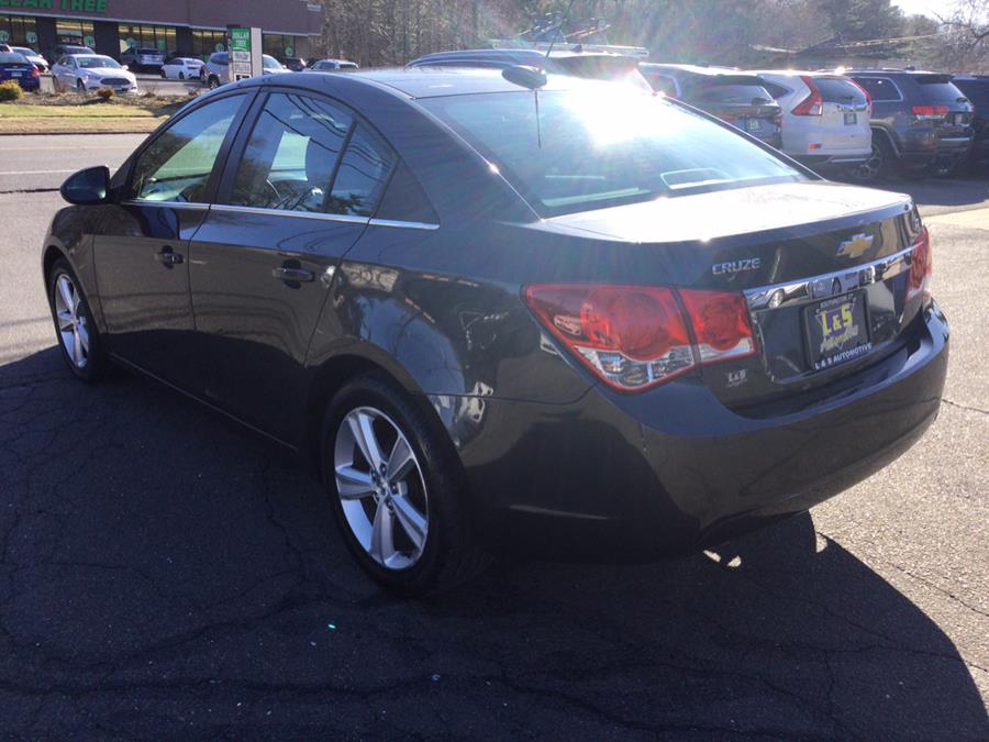 2015 Chevrolet Cruze 4dr Sdn Auto 2LT photo