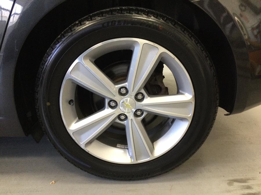 2015 Chevrolet Cruze 4dr Sdn Auto 2LT photo