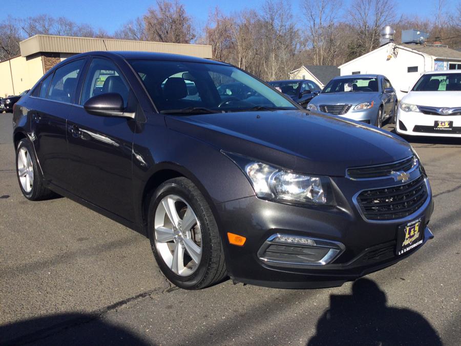 2015 Chevrolet Cruze 4dr Sdn Auto 2LT photo
