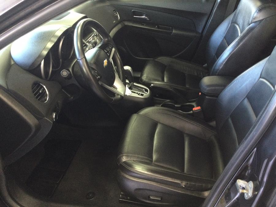 2015 Chevrolet Cruze 4dr Sdn Auto 2LT photo