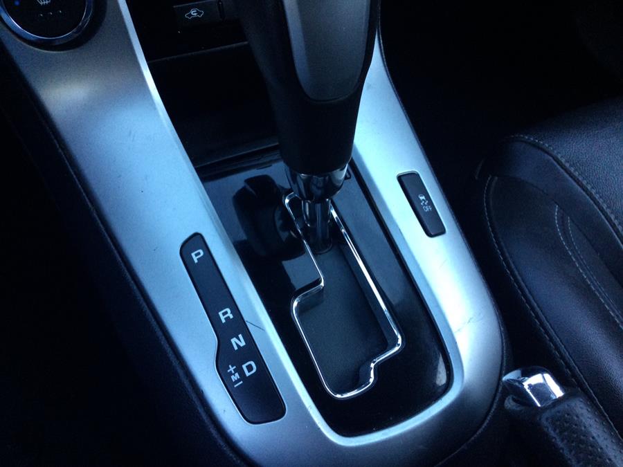 2015 Chevrolet Cruze 4dr Sdn Auto 2LT photo