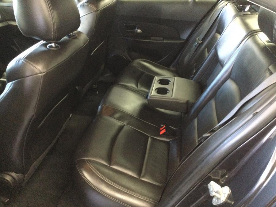2015 Chevrolet Cruze 4dr Sdn Auto 2LT photo