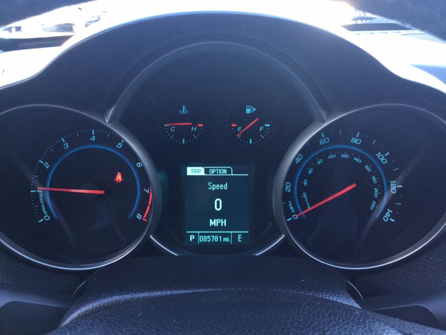 2015 Chevrolet Cruze 4dr Sdn Auto 2LT photo