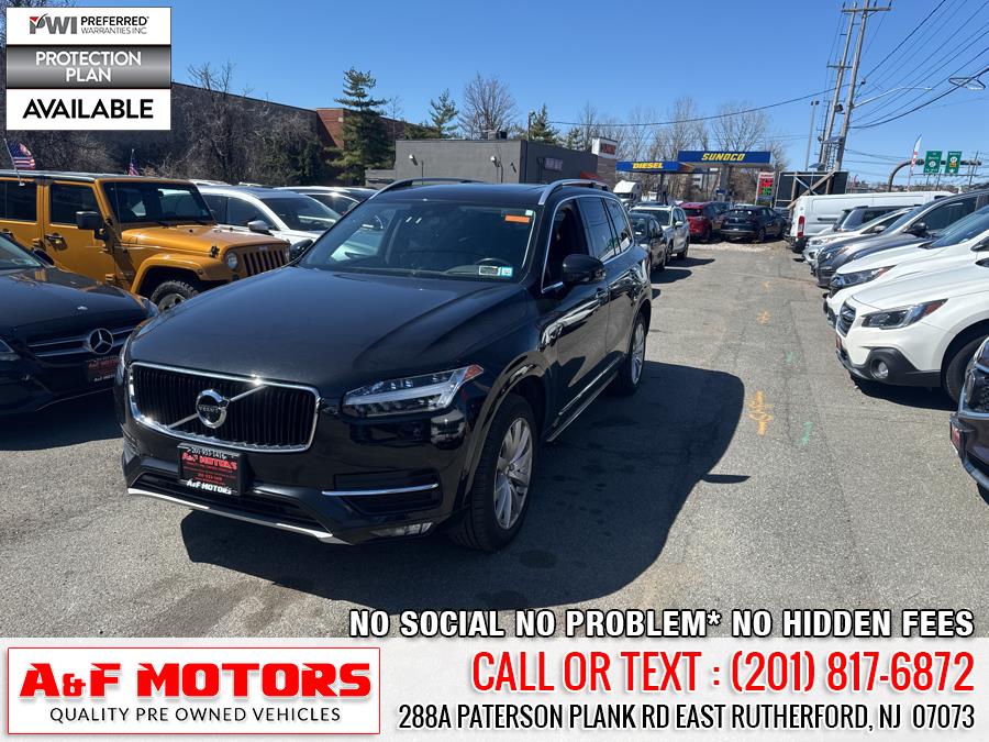 2017 Volvo XC90 T6 AWD 7-Passenger Momentum photo