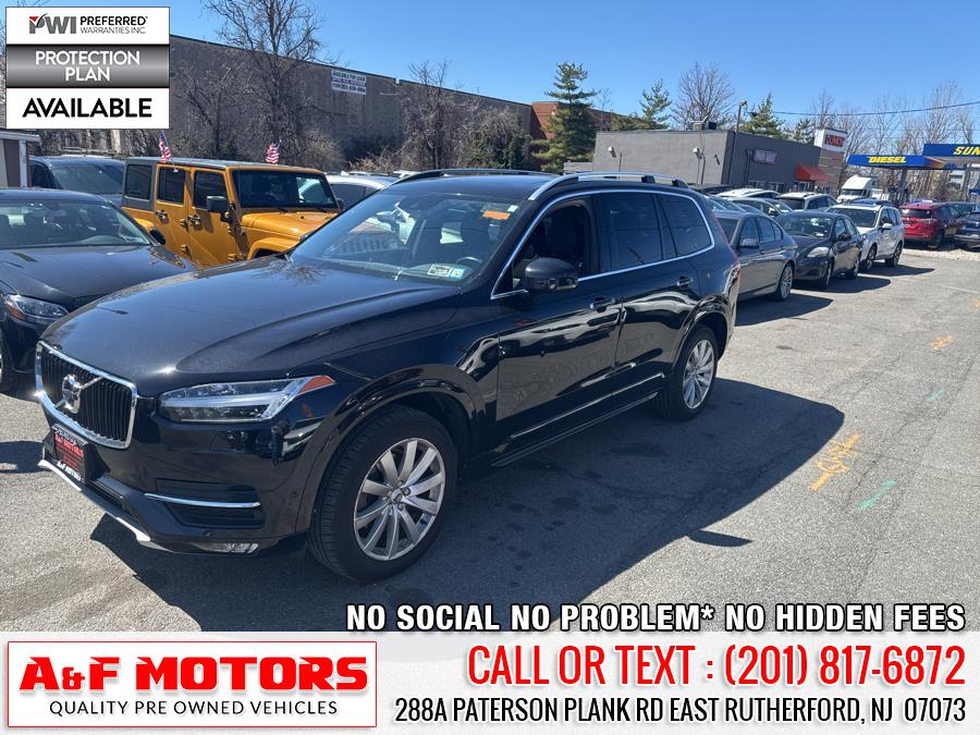 2017 Volvo XC90 T6 AWD 7-Passenger Momentum photo