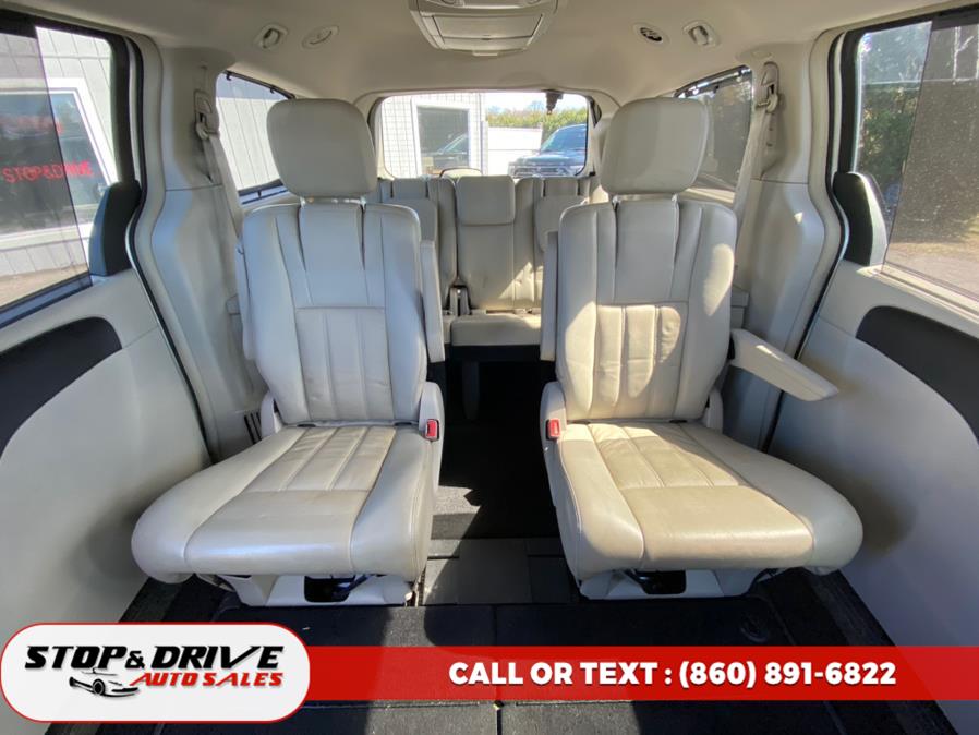 2012 Chrysler Town & Country Touring-L photo