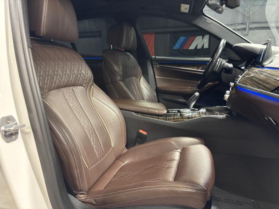 2017 BMW 5-Series 530i xDrive Sedan photo