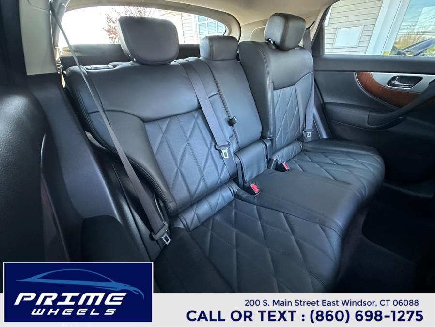 2016 Infiniti QX70 AWD 4dr photo