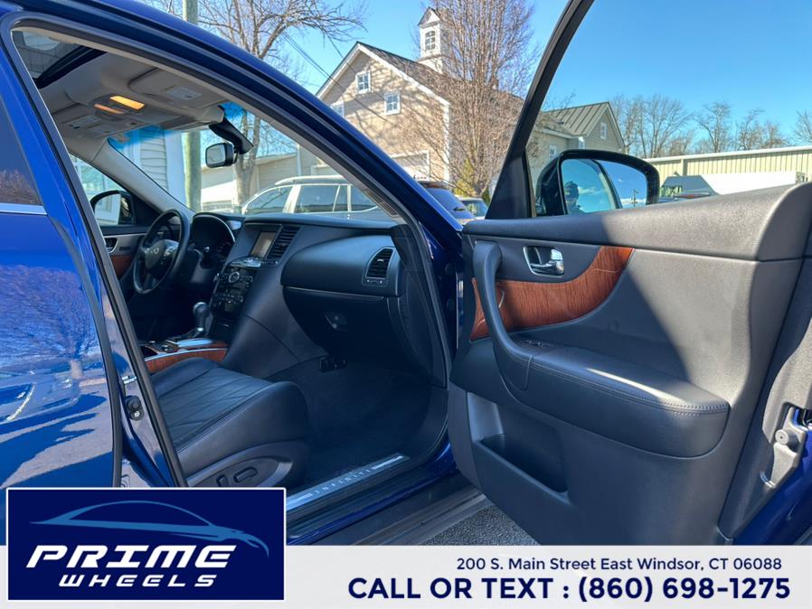 2016 Infiniti QX70 AWD 4dr photo