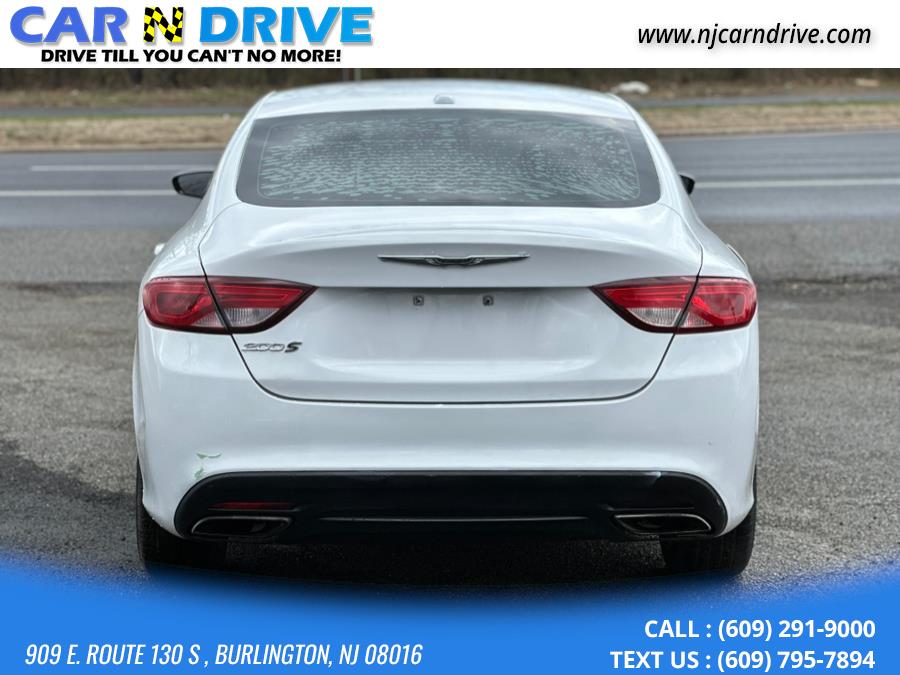 2015 Chrysler 200 S photo