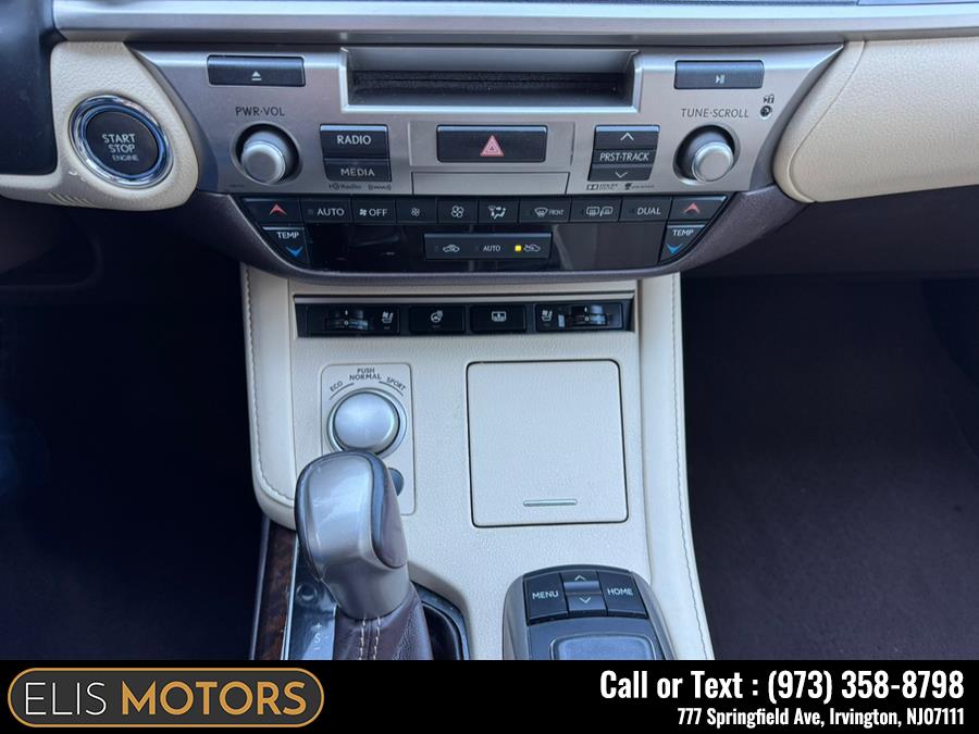2016 Lexus ES 350 photo