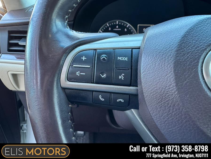 2016 Lexus ES 350 photo
