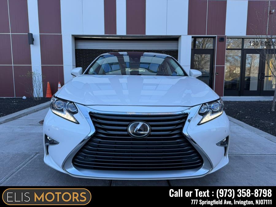 2016 Lexus ES 350 photo
