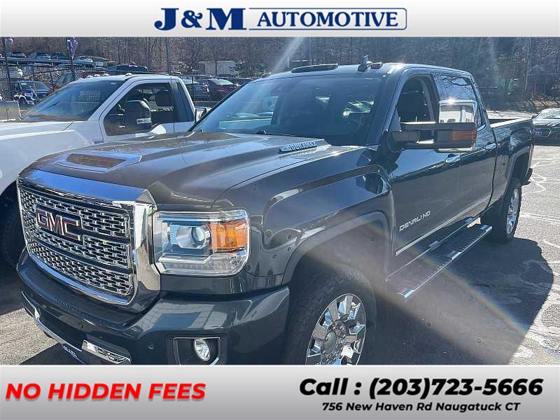 2019 GMC Sierra 2500HD Denali photo
