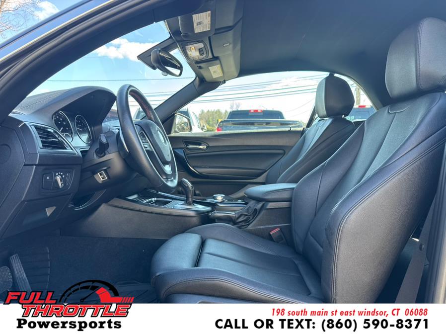 2018 BMW 2 Series 230i xDrive Convertible photo