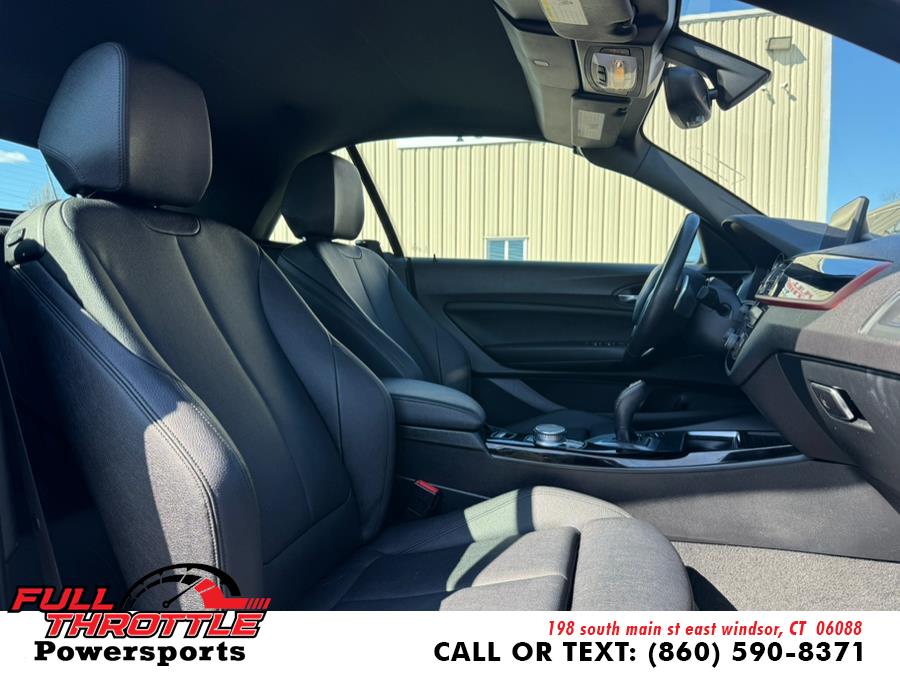 2018 BMW 2 Series 230i xDrive Convertible photo