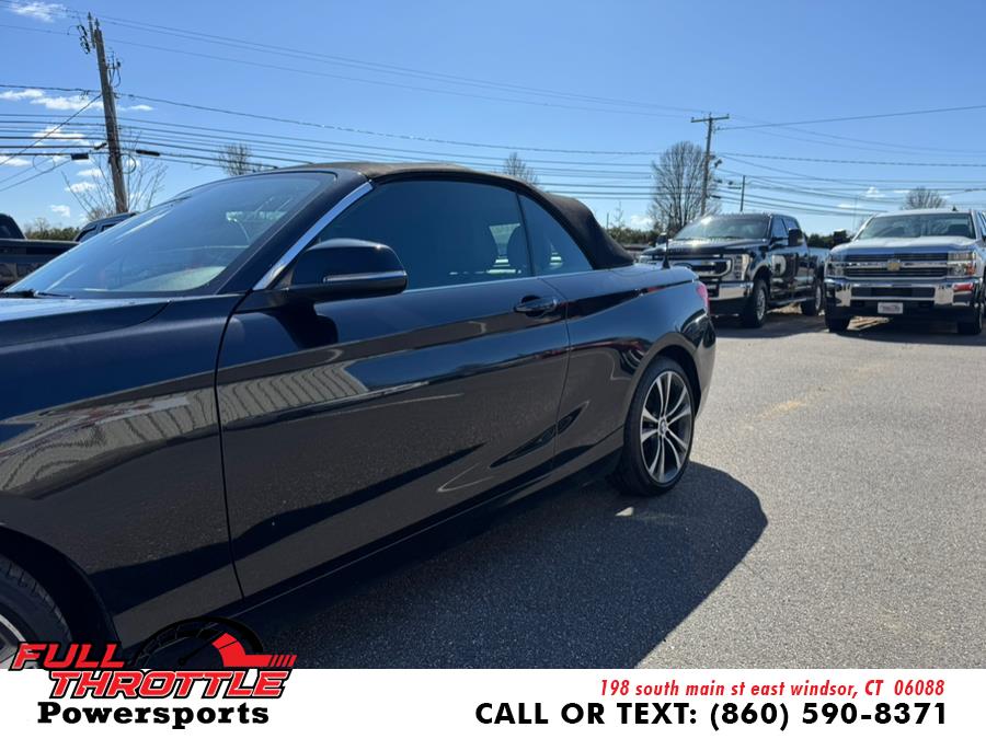 2018 BMW 2 Series 230i xDrive Convertible photo