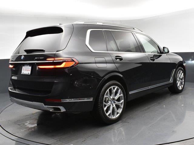 2025 BMW X7 xDrive40i photo