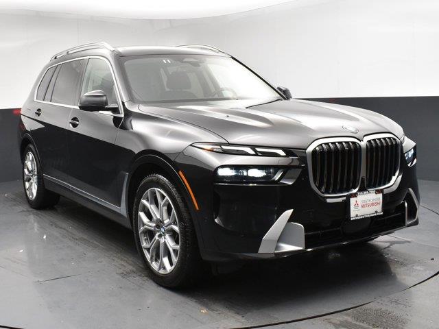 2025 BMW X7 xDrive40i photo